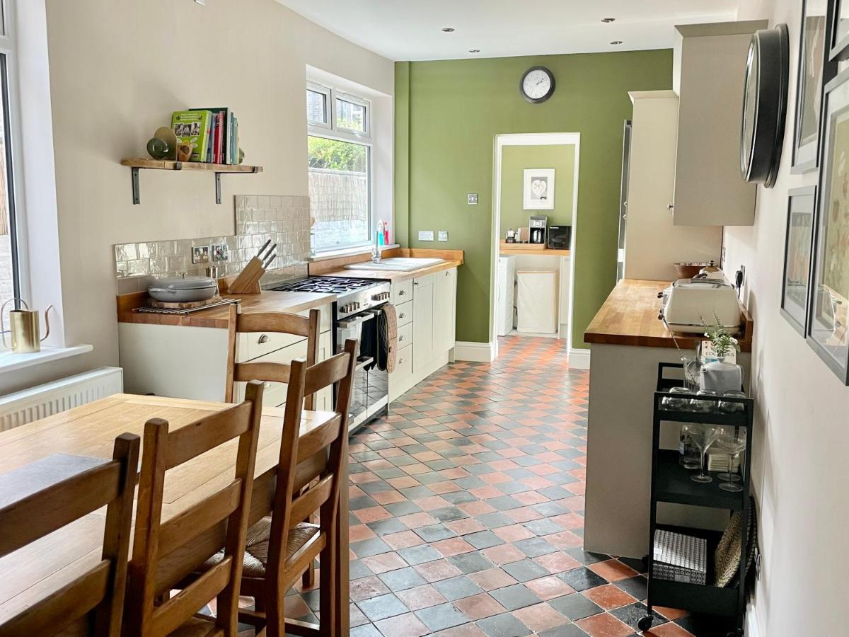 Woodvale Villa York Ngoại thất bức ảnh